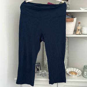 Lululemon cropped leggings, navy extra large